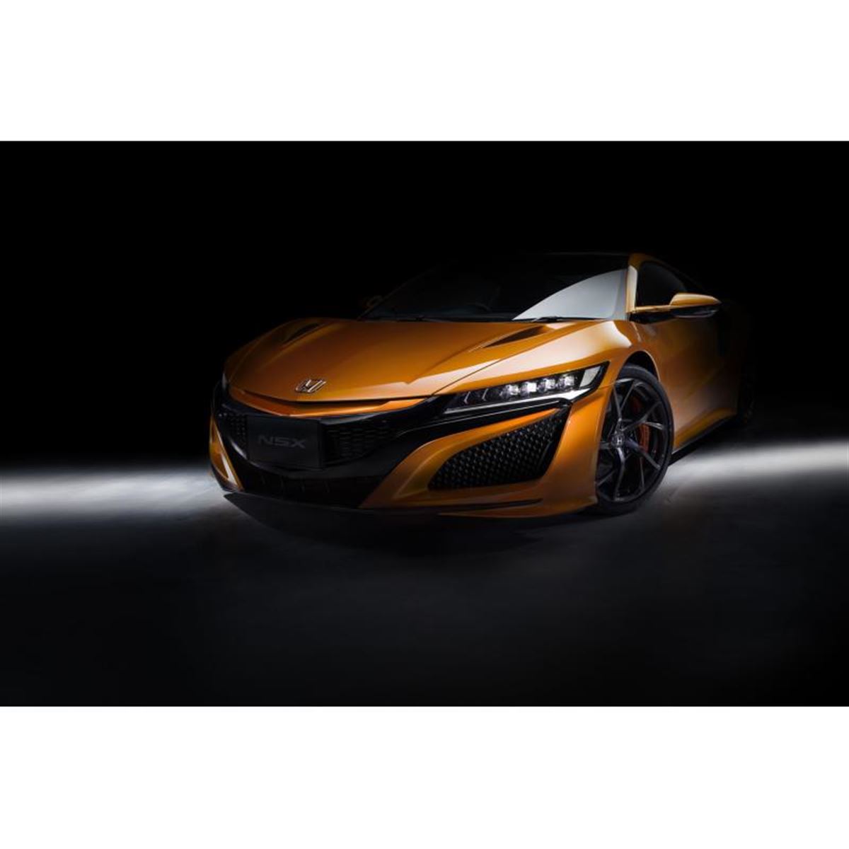 ホンダが「NSX」の改良モデルを発表に先駆けて公開 - 価格.com