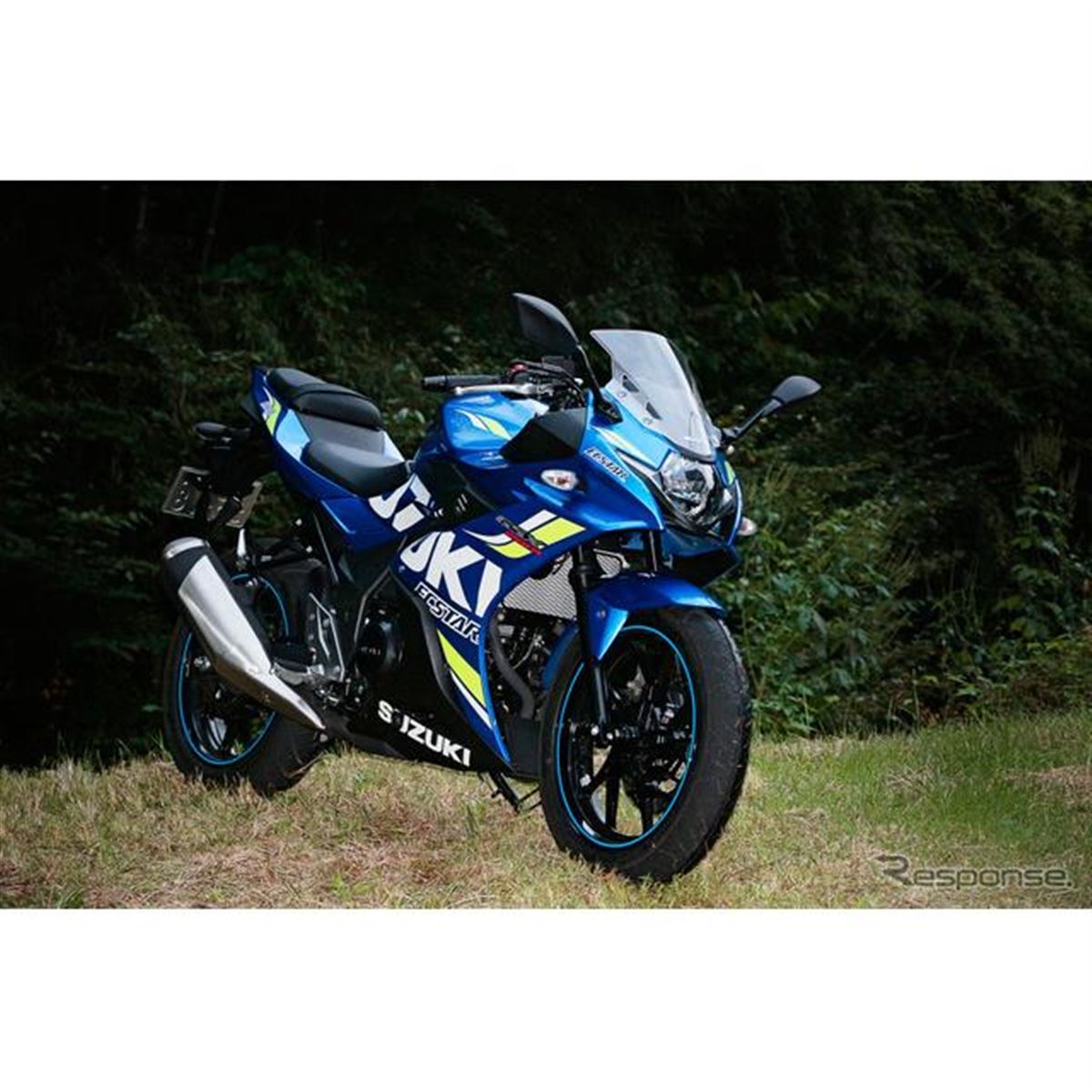 NO.4539　ＧＳＸ２５０Ｒ　水冷４サイクル２気筒エンジン　ＦＩ車　ＥＴＣ付き　グリップヒーター付き　ＵＳＢ電源付き　メタリックブルー　☆彡 車体色・価格・諸元 | GSX250R | 二輪車 | スズキ