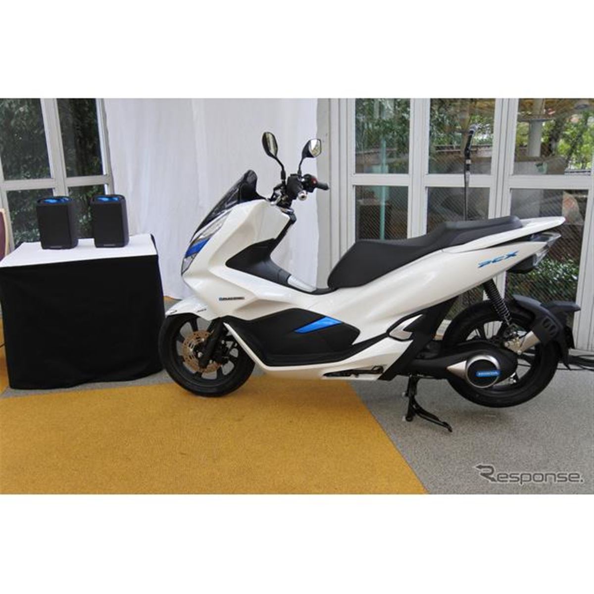 町*ん様 HONDA PCX 本体 相手様で配送手配引き取り限定 ホンダ「PCX