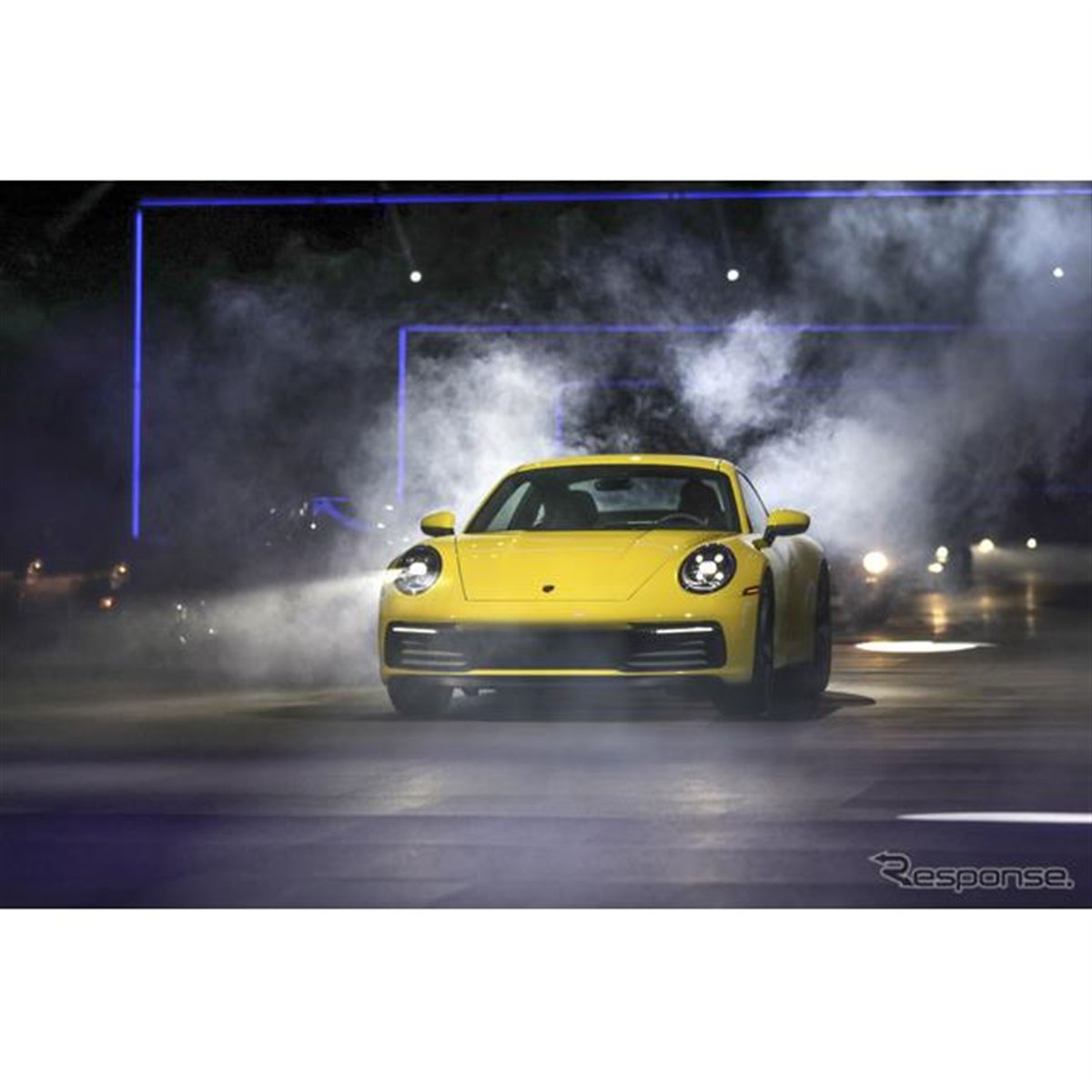 ポルシェ 911 新型、ワールドプレミアの瞬間…歴代のイメージを継承し