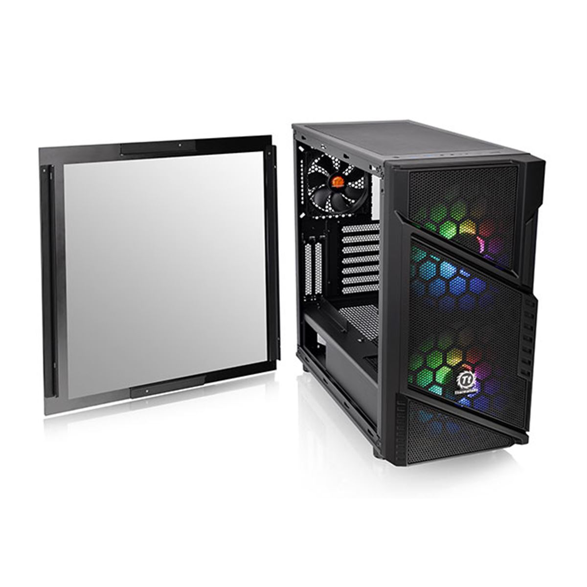 Thermaltake、マザーボードLEDと同期するアドレサブルRGBファンを搭載