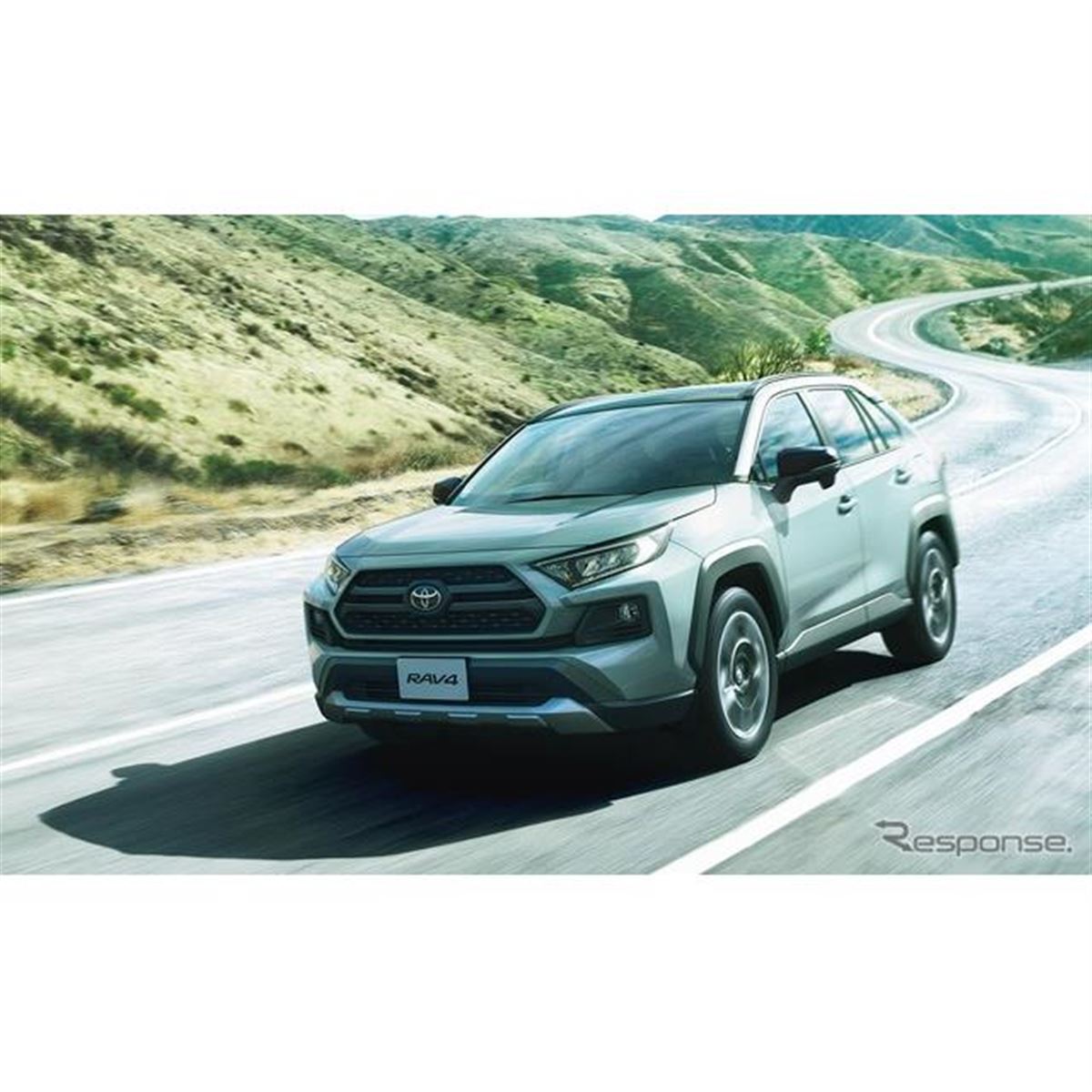 新車1万キロ使用！車庫保管　トヨタ　RAV4 純正OP ハイグロス　4本セット RAV4 | 千葉トヨペット【公式】トヨタ車の事何でもご相談ください