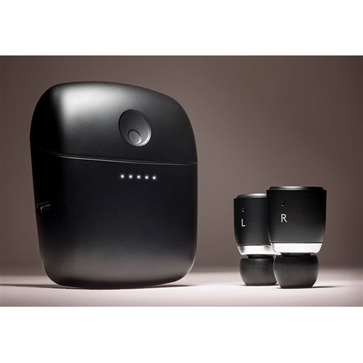 Cambridge Audio、9時間再生が可能な完全ワイヤレスイヤホン