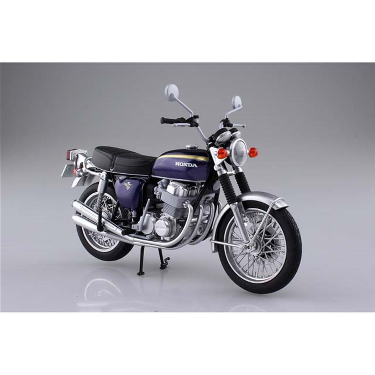 ホンダ「CB750FOUR K2」1/12模型、パープル/シルバーの2種を