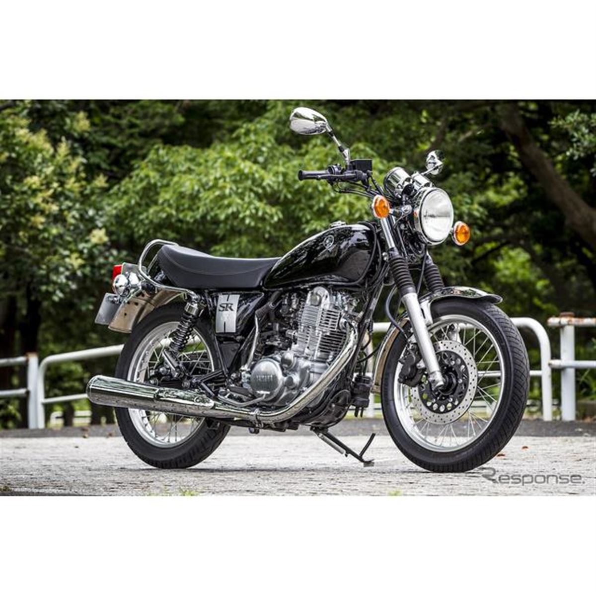 ヤマハ SR400 試乗】昭和レトロなキックスタートも時代を超えた贅沢だ…青木タカオ - 価格.com