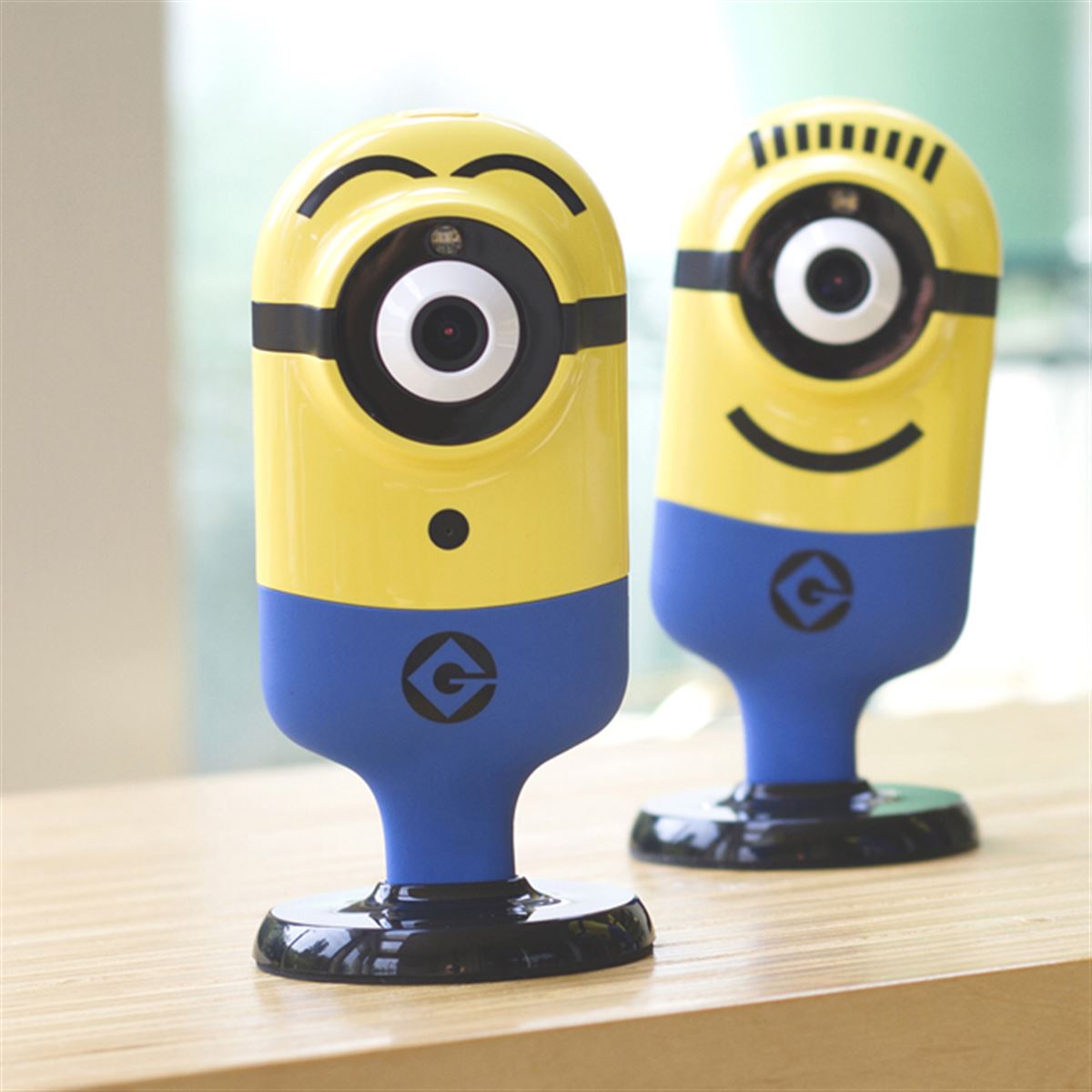 F.K.Solutions、スチュアート/カールが見守る「ミニオンズFlexiカム