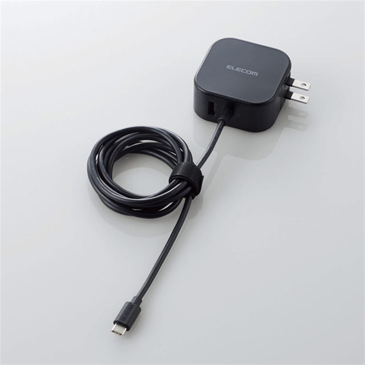 エレコム、PD準拠のType-C/おまかせ充電対応のType-Aを備えたUSB
