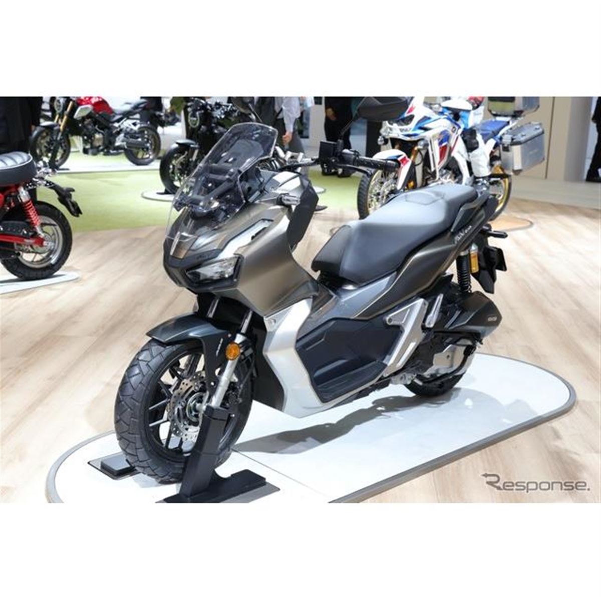 スクーターにもSUV時代到来か!? ホンダ ADV150 に熱視線…東京モーター 