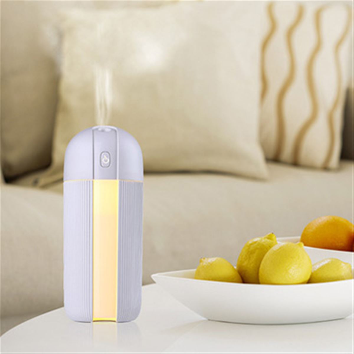 車のドリンクホルダーにすっぽり、コンパクトなコードレス加湿器「B