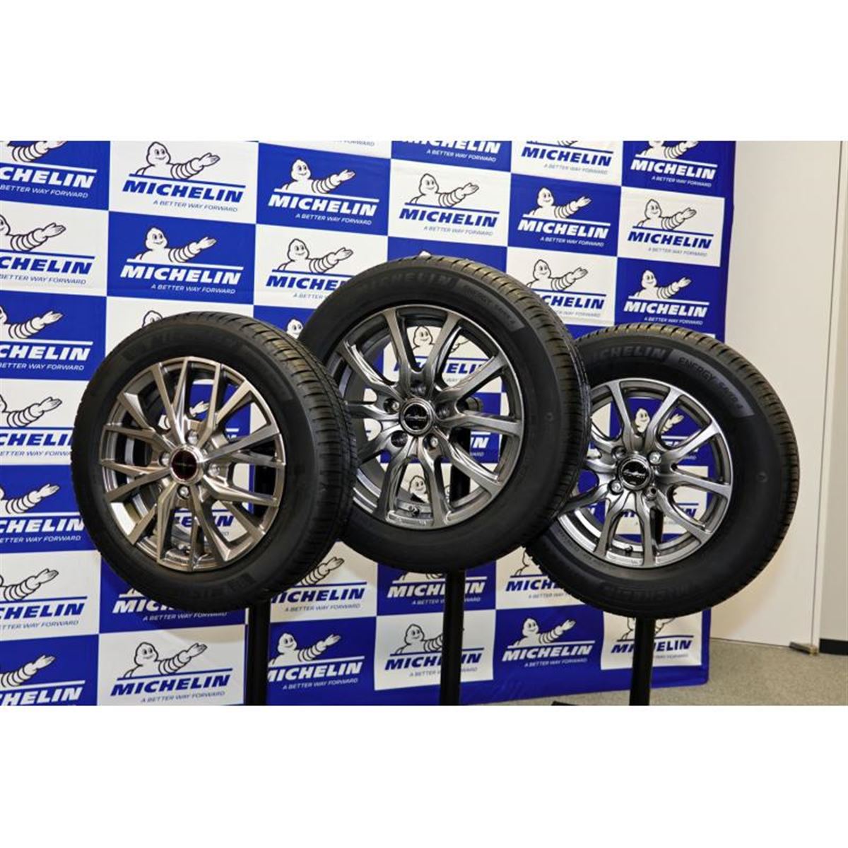 2024年製　ミシュラン　エナジーセイバー４　205/55R16　バリ溝　4本 Amazon.co.jp: MICHELIN Energy Saver 4 低燃費タイヤ 205/55R16