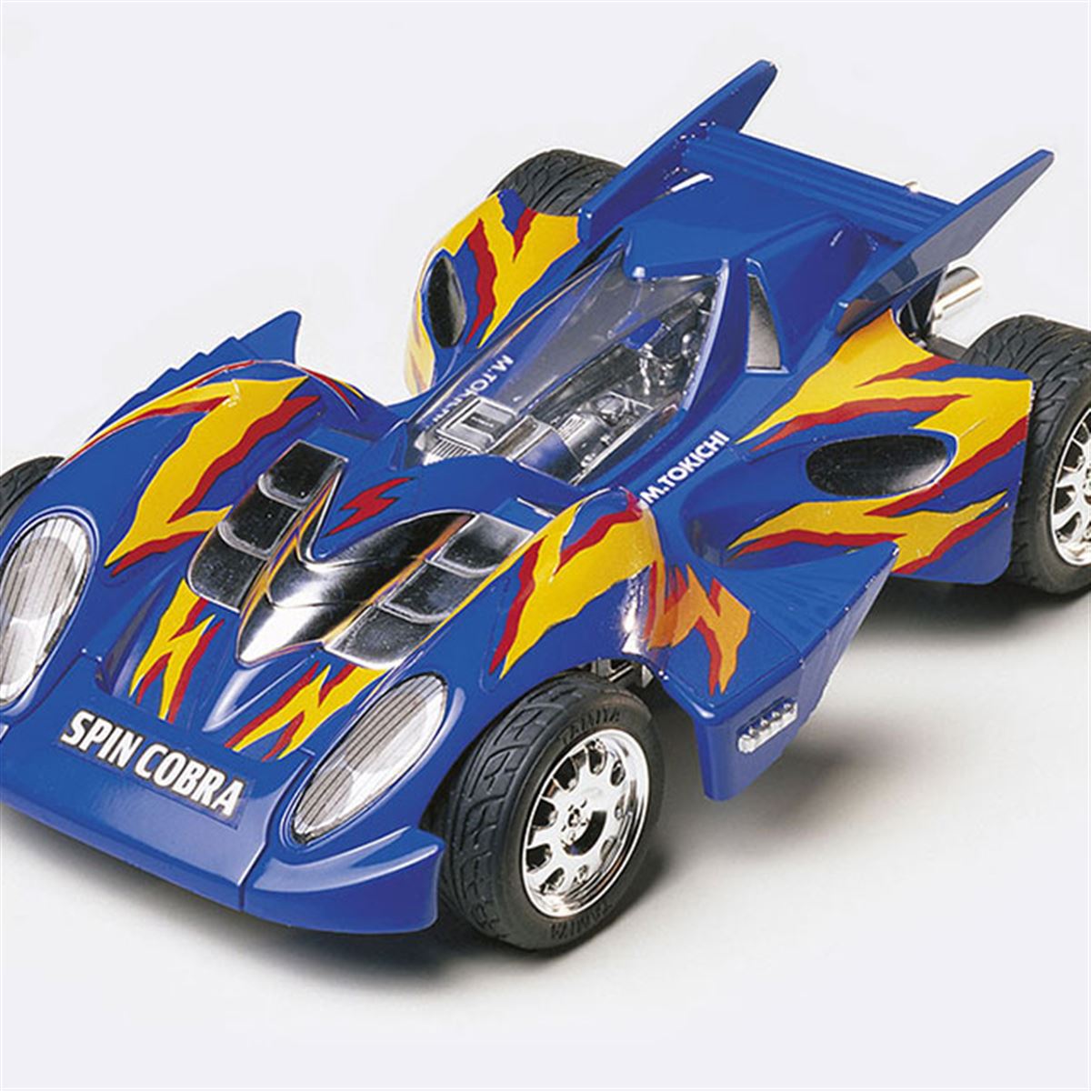 タミヤ、内部メカをメッキパーツでモデル化した「スピンコブラ