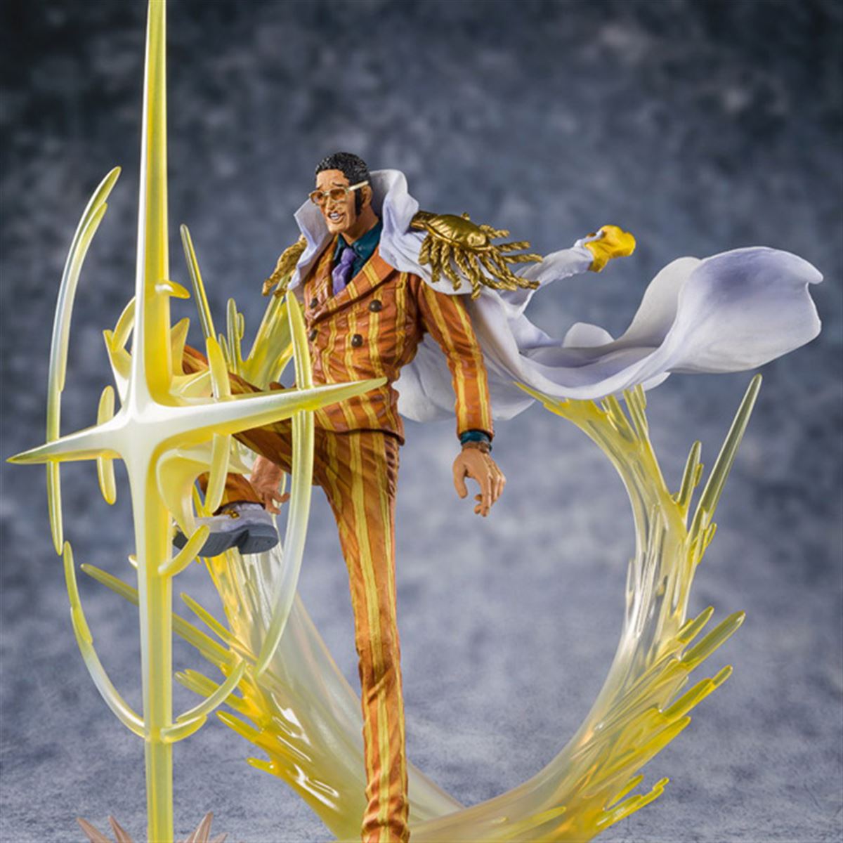 ワンピース」の三大将「ボルサリーノ」を立体化、光のエフェクト付き