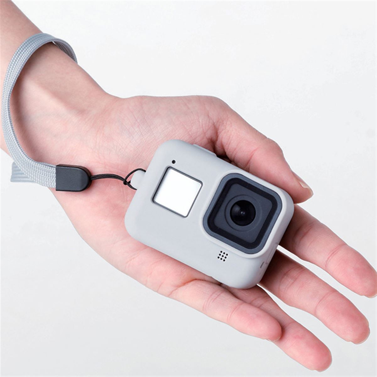 エレコム、「GoPro HERO8 Black」向けシリコンケース2種 - 価格.com