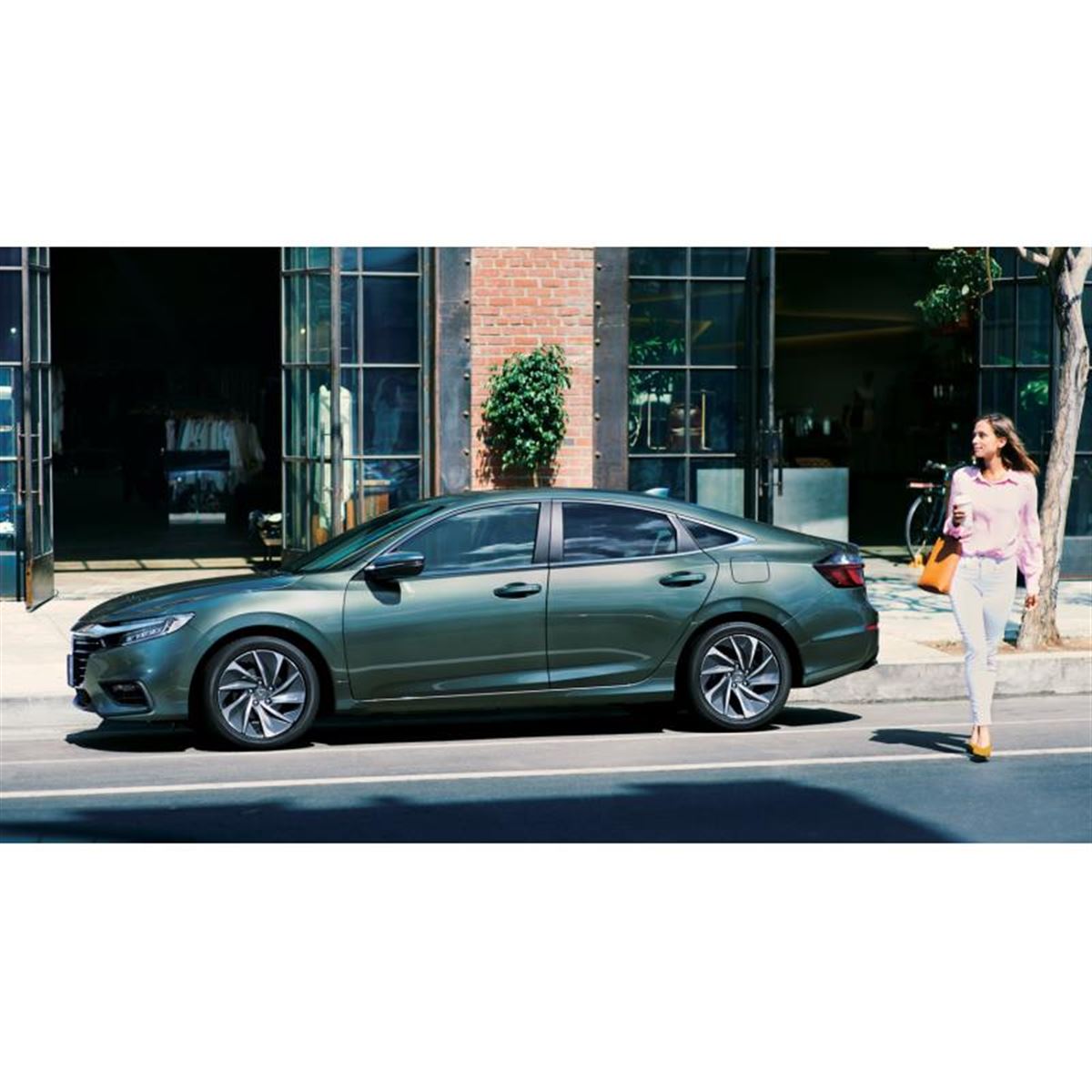 ホンダ・インサイト」がマイナーチェンジ 上質感を高めた新グレードが