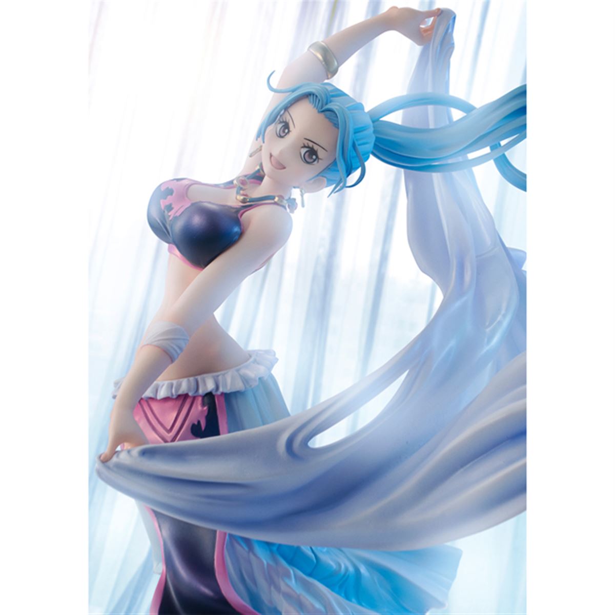ワンピース」華やかな踊り子姿のネフェルタリ・ビビがフィギュアに 