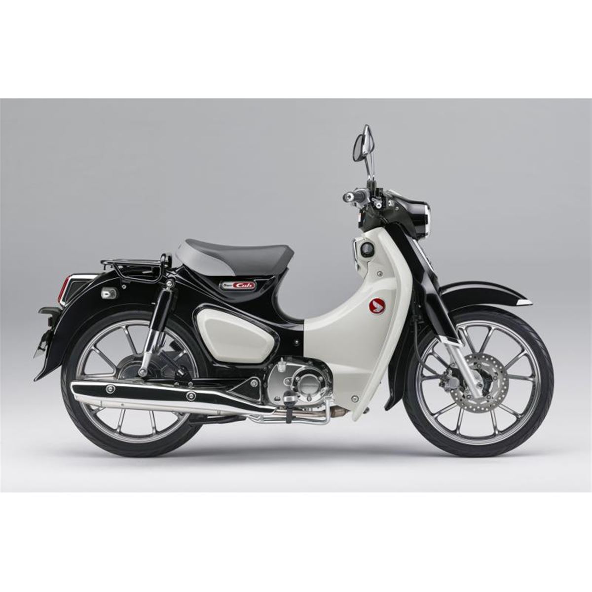 ホンダが「スーパーカブC125」に新色のブラックを設定 カラー