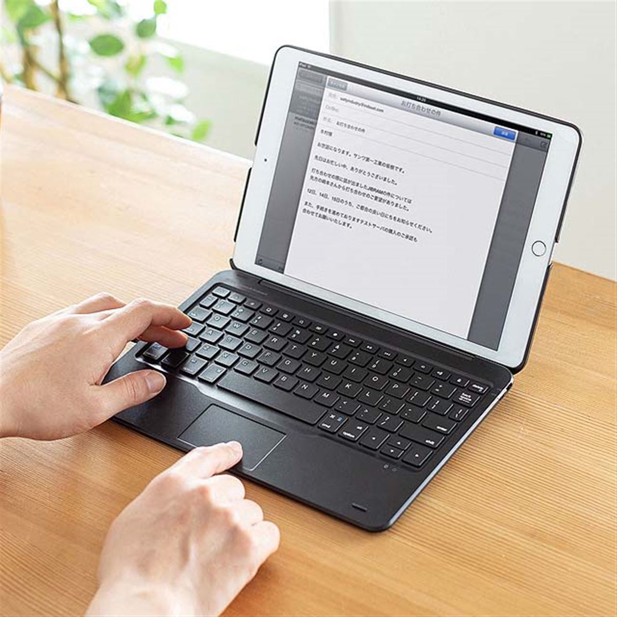 【新品】サンワ iPad10.2 キーボードケース Bluetooth サンワ、10.2型iPad用のタッチパッド内蔵Bluetoothキーボード