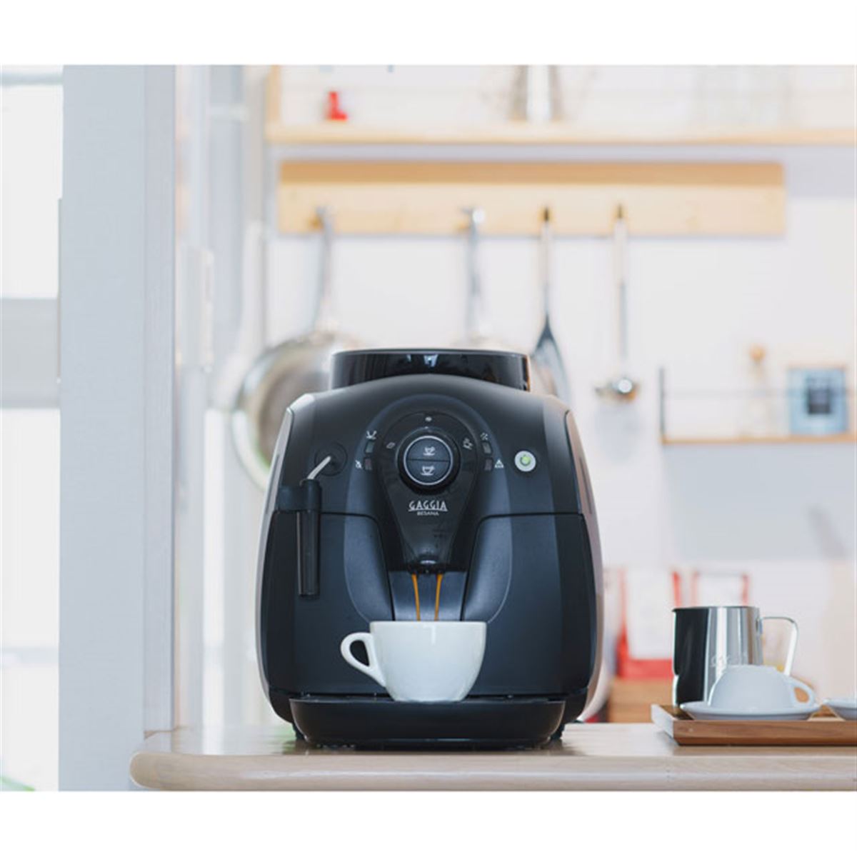 幅295mmの小型全自動エスプレッソマシン「GAGGIA BESANA」9/25発売