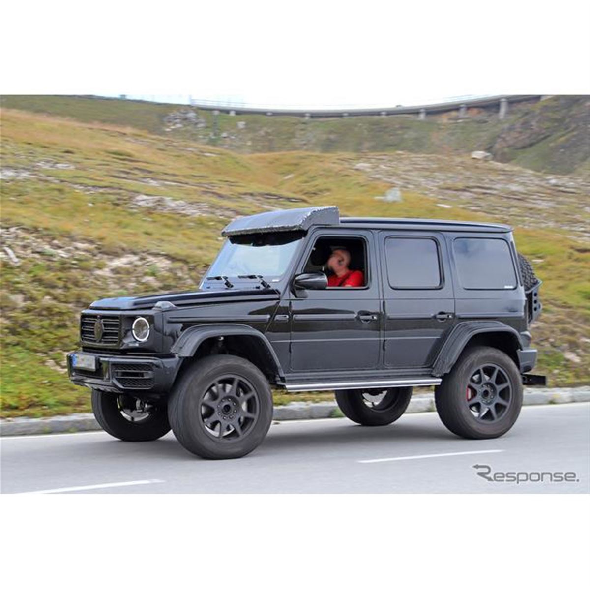 最終価格！メルセデス ベンツG500 4x4 1:18 AUTOart 1/18 メルセデス・ベンツ G500 4X4 （ホワイト） 76316