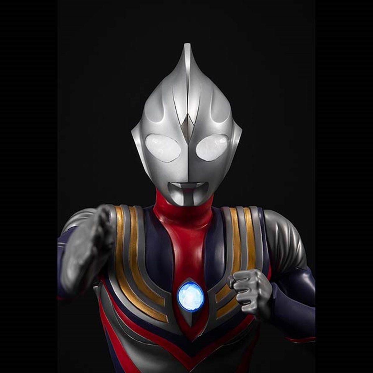 メガハウス、サウンドギミック搭載の「ウルトラマンティガ」全高約40cm
