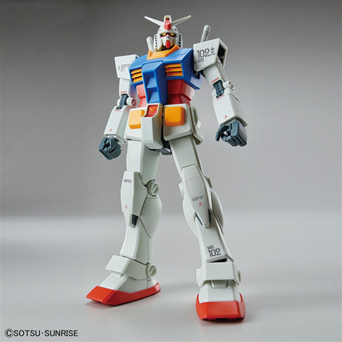 アニメカラーの限定MGガンプラ「RX-78-2ガンダム（パーフェクトガンダムVer.）」 - 価格.com