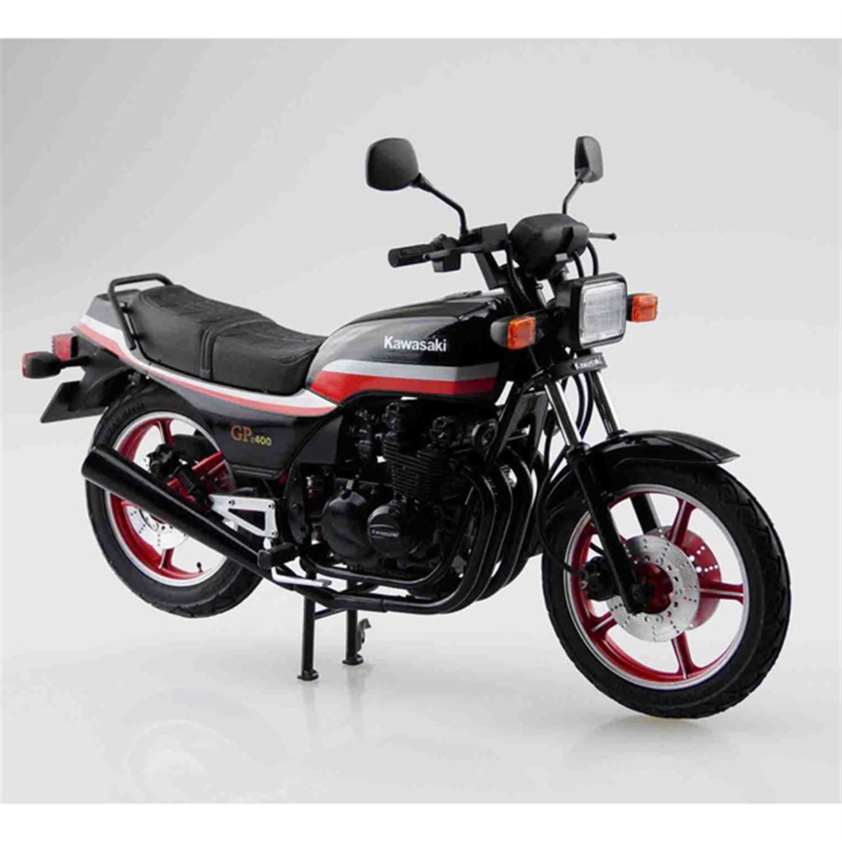 パーツ Z400GP 1982年式「カワサキ Z400GP」1/12模型、カスタムパーツが付属 - 価格.com
