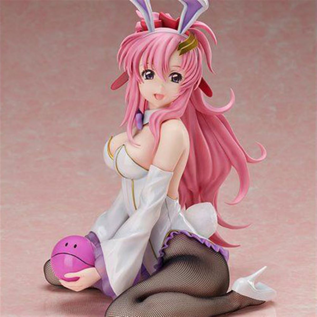 ガンダムSEED」“大スケールならでは布製の網タイツ”バニーVer.でラクス