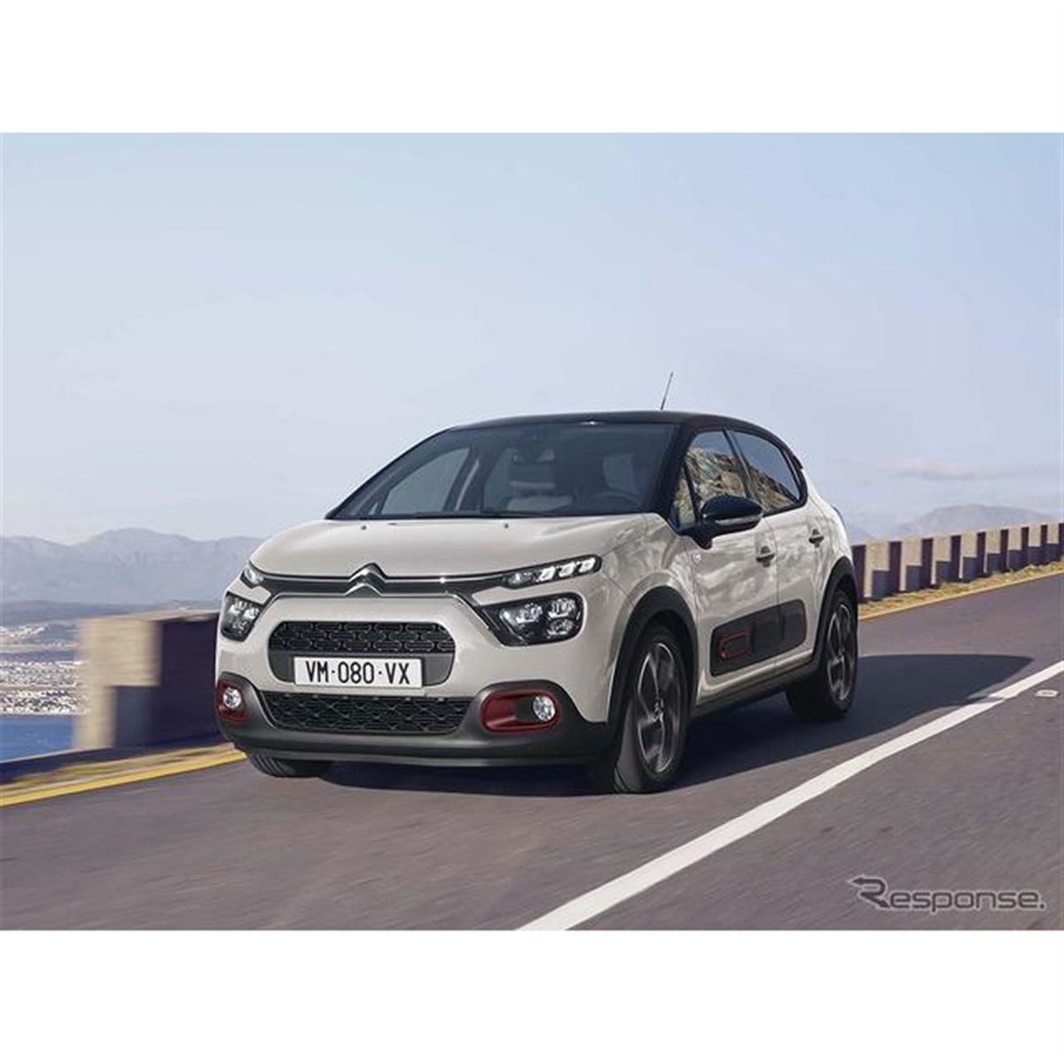 シトロエンC3 改良新型】シックなマットディープレッドでドレスアップ