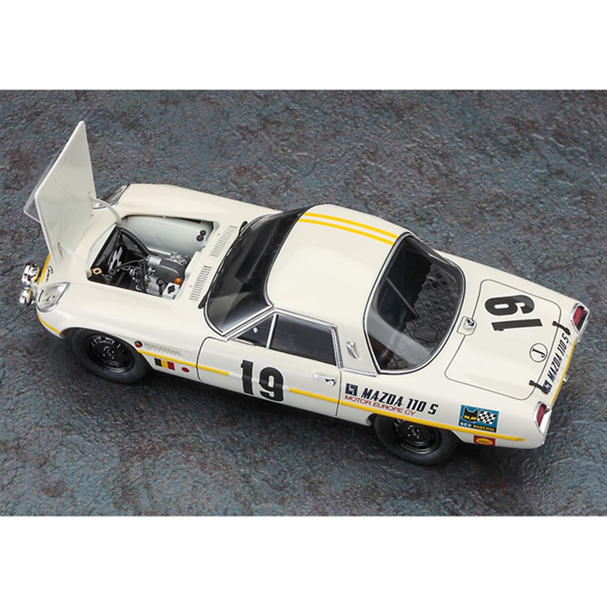 9,790円、エンジンを鑑賞できる1/24「マツダ コスモ スポーツ」本日9