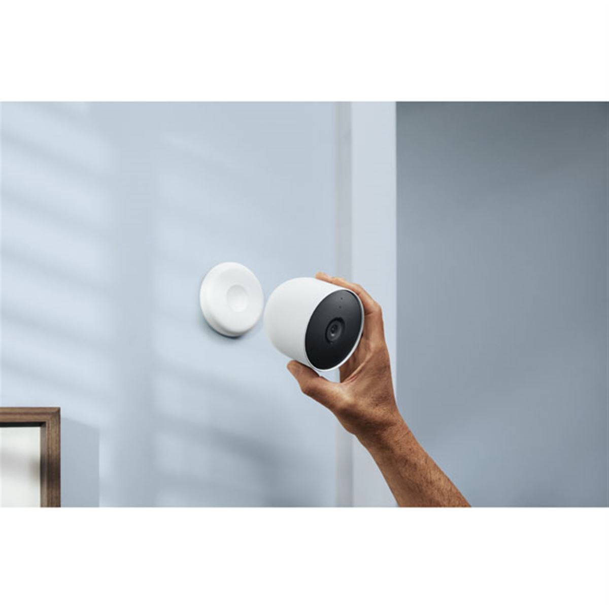 グーグル、「Google Nest」シリーズからスマートカメラ2種とビデオドアホンを発売 - 価格.com