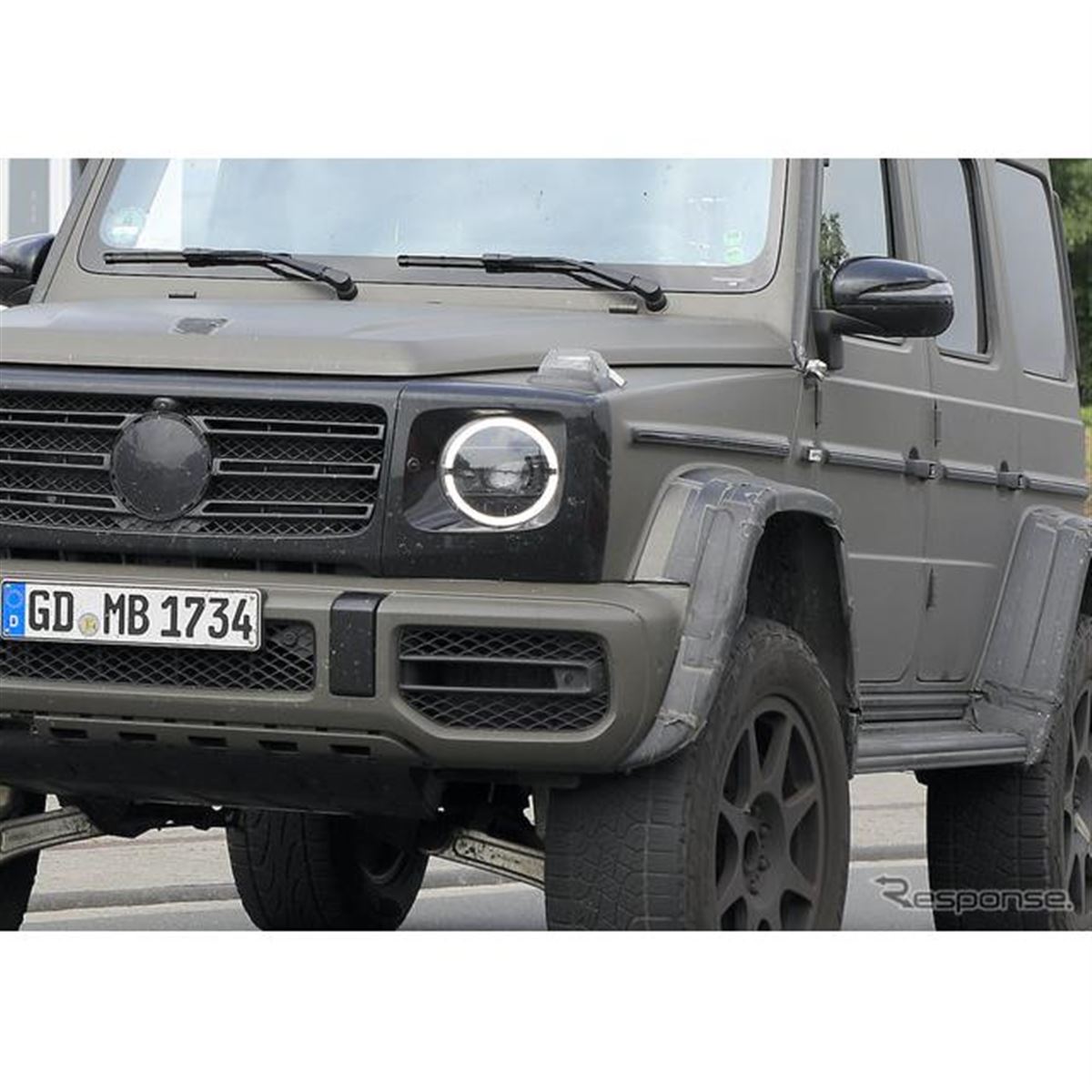 究極のGクラス「4×4スクエアード」発表間近か!? アーミールックの