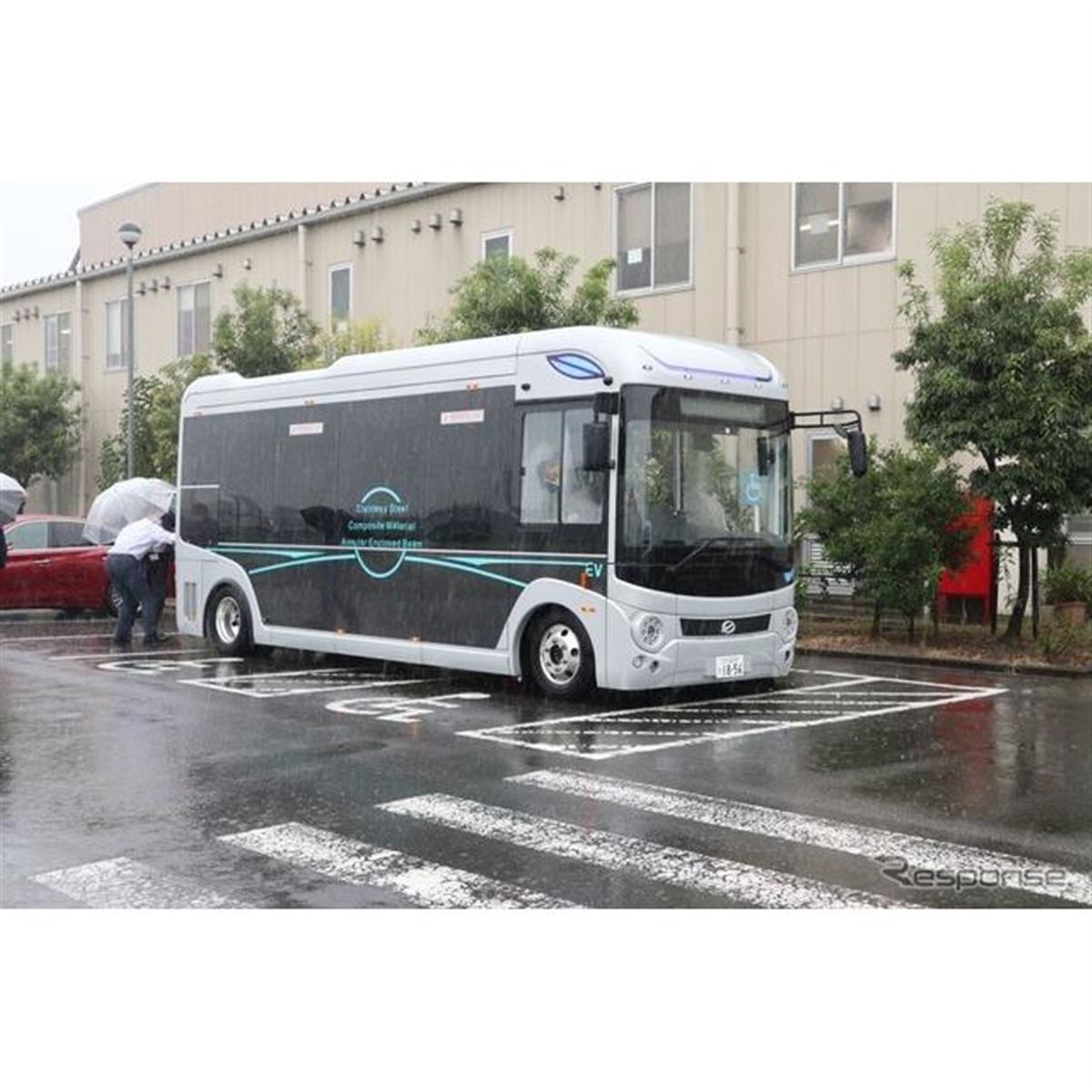 新型EVバス、インバーターを極めたメーカーから登場…特殊複合