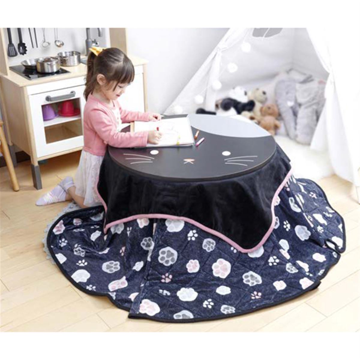 ヤマダデンキ、ネコデザインのオールインワンこたつセット「ネコったつ