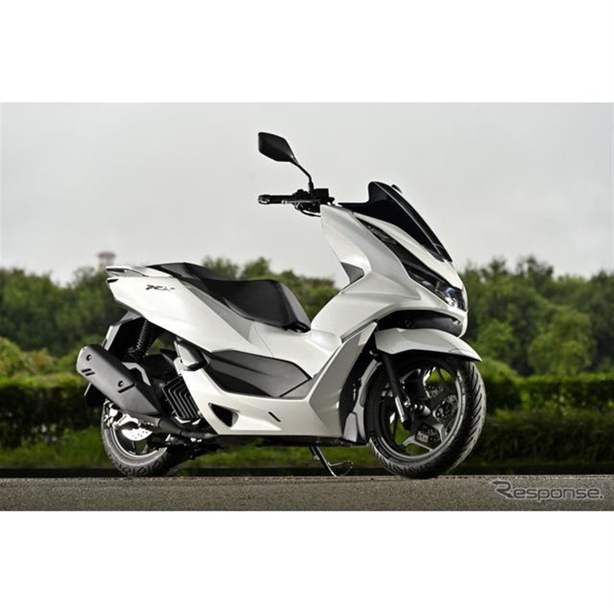 ホンダ PCX 試乗】見た目のチャラさとは裏腹な「縁の下の力持ち」…伊丹