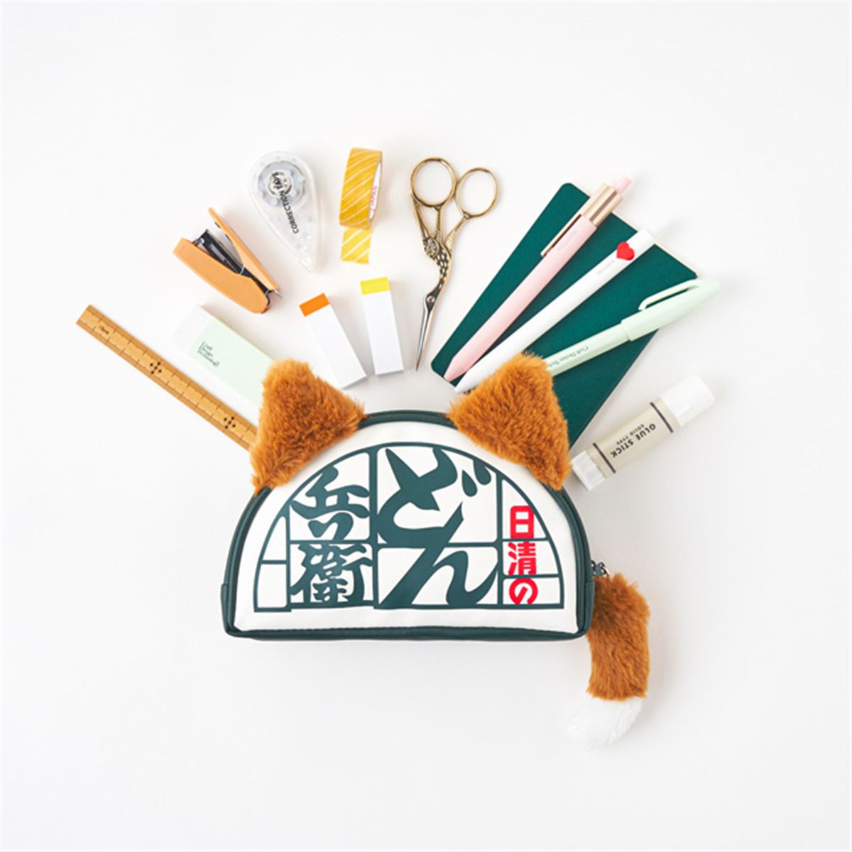 どんぎつねさん”耳＆しっぽポーチ付き「日清のどん兵衛」45周年BOOK