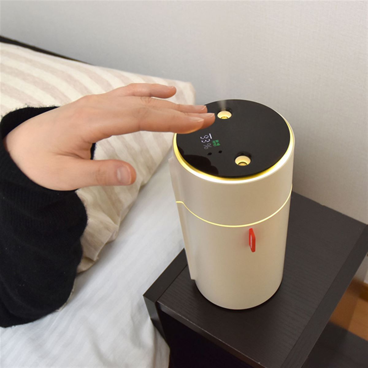 サンコー、手をかざして操作できる卓上加湿器「センサーツインミスト