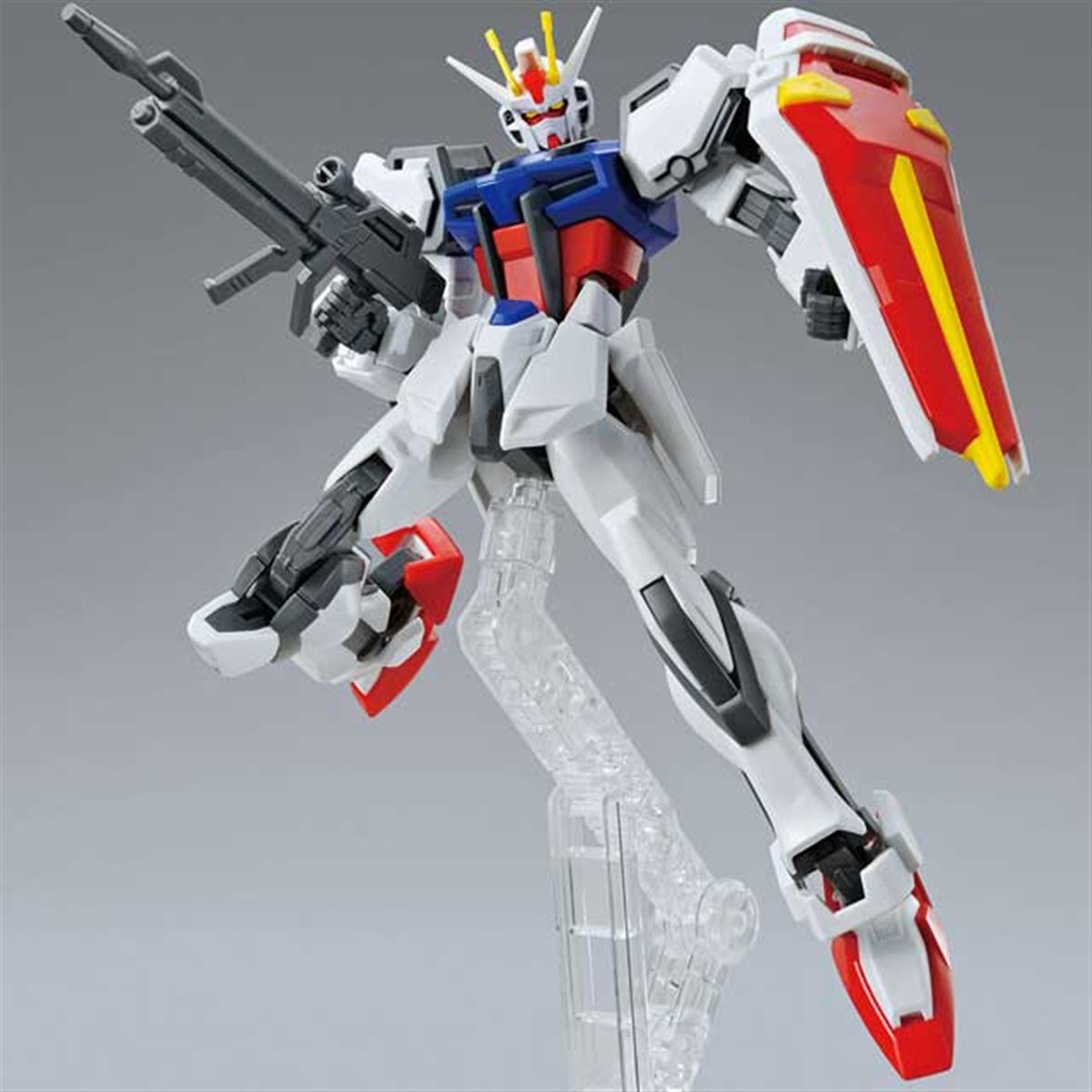 バンダイ、ガンプラ「ENTRY GRADE 1/144 ストライクガンダム」を本日1