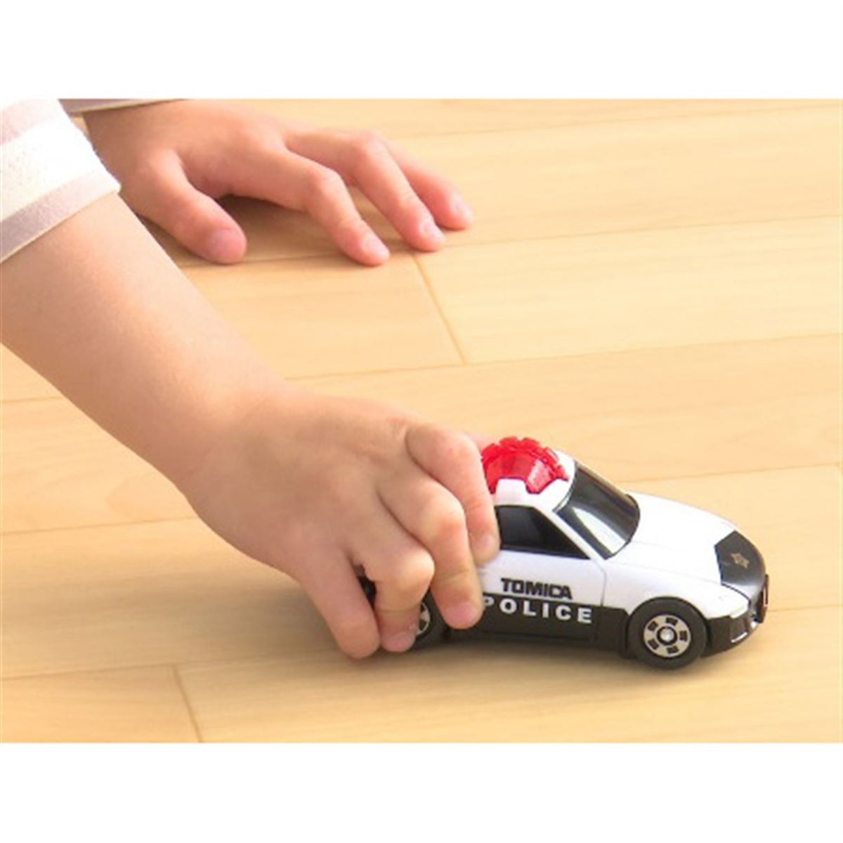 はじめてトミカちゅうしゃじょうセット⭐︎はじめてトミカ６台セット Amazon.co.jp: タカラトミー トミカ 2WAYでなが~くあそべる