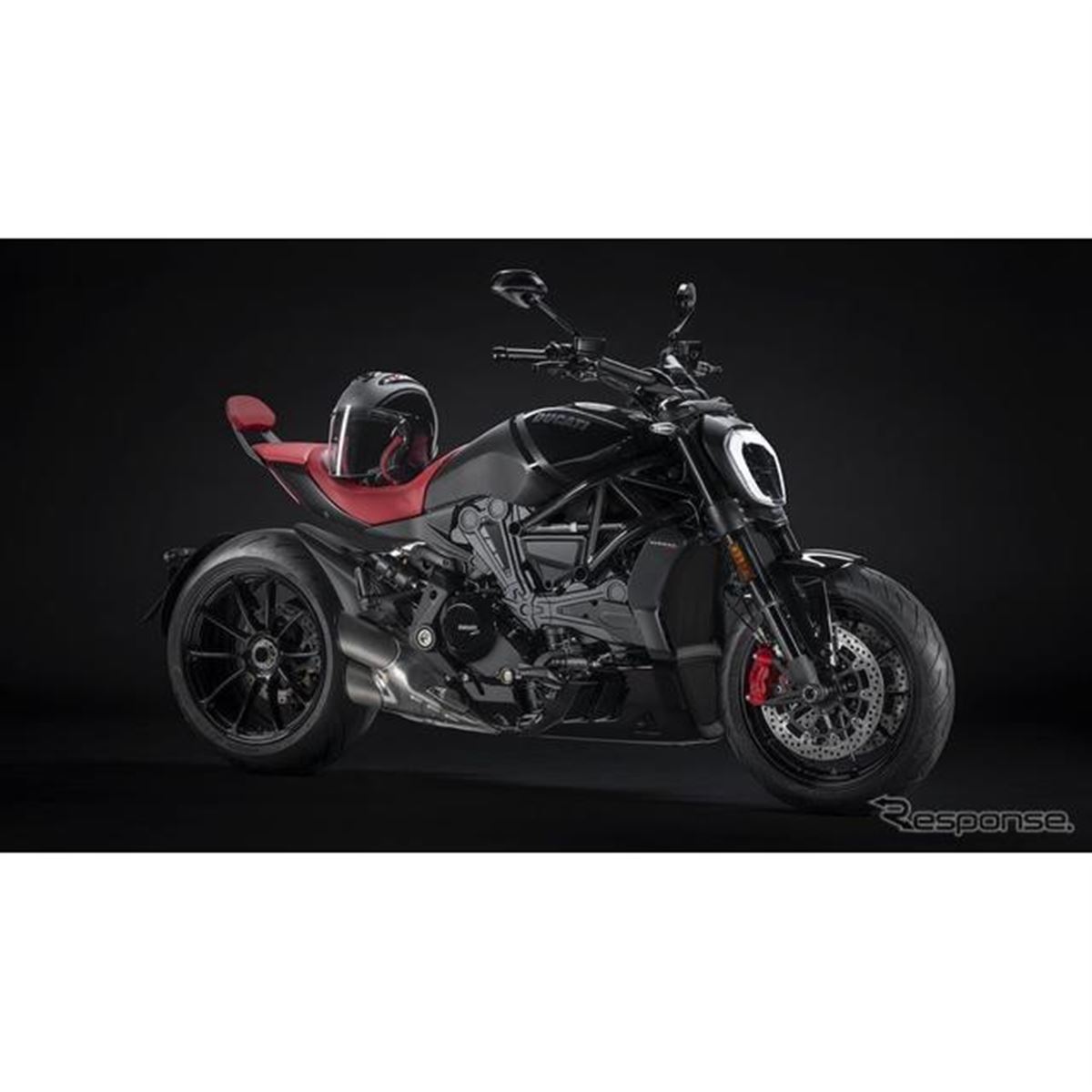 DUCATI performanceシート　Xディアベル　値下げ中‼︎ ドゥカティ『Xディアベル・ネラ』、シートは「ポルトローナ・フラウ