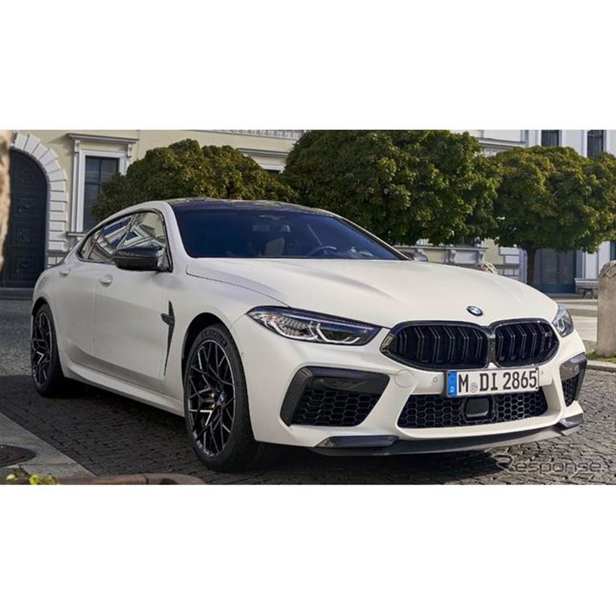 BMW 8シリーズ 改良新型に頂点、『M8』は625馬力…ワールド