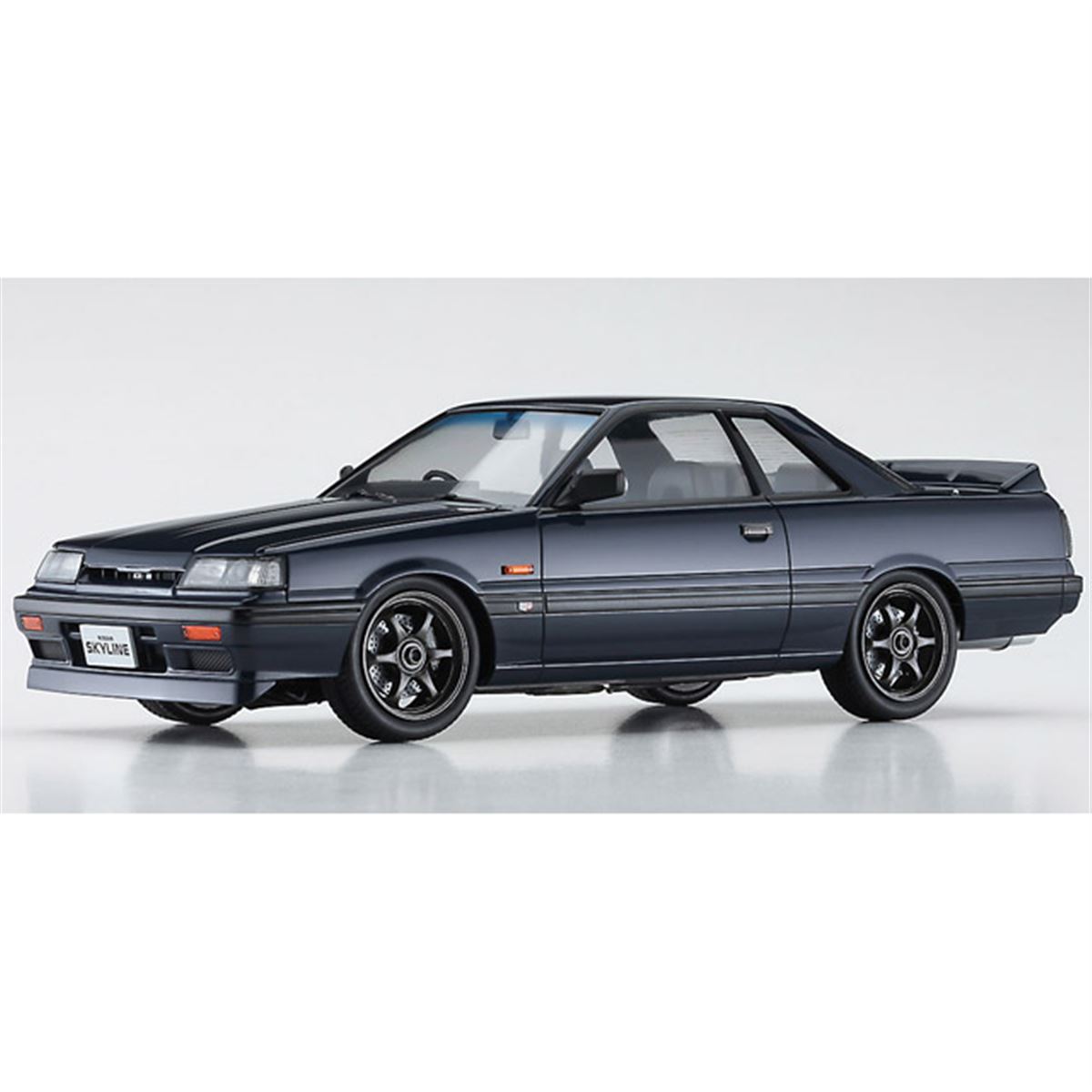 1/18 スカイラインR31GTS-R ブルーブラック イグニッションモデル 1/18 ニッサン スカイライン GTS-R R31