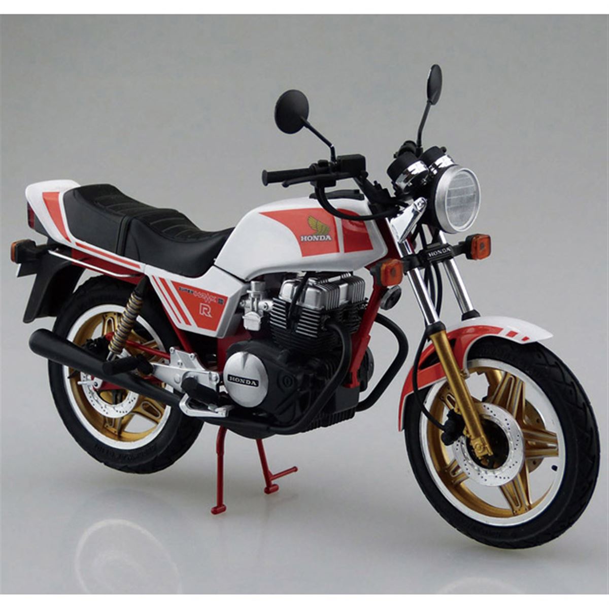 1/12スケールプラモデル「ホンダ スーパーホークⅢR '81」 AOSHIMA、専用装備も再現した「1/12 ホンダ NC04 スーパーホークIIIR