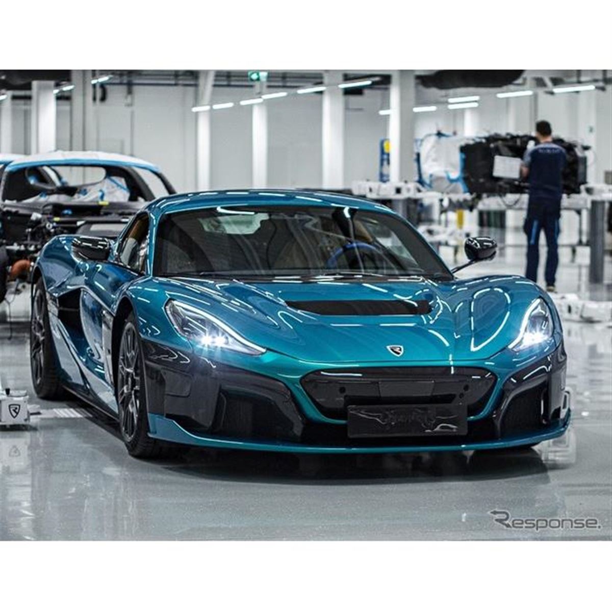 最高速412km/h、ハイパーEV生産開始…リマック『ネヴェーラ』 - 価格.com