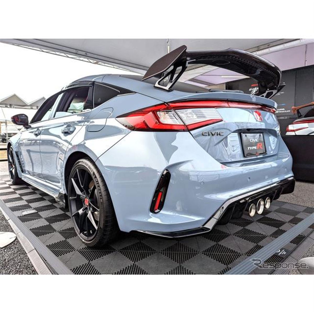SUPER GT会場で注目、迫力のエアロを身につけた シビックタイプR 新型