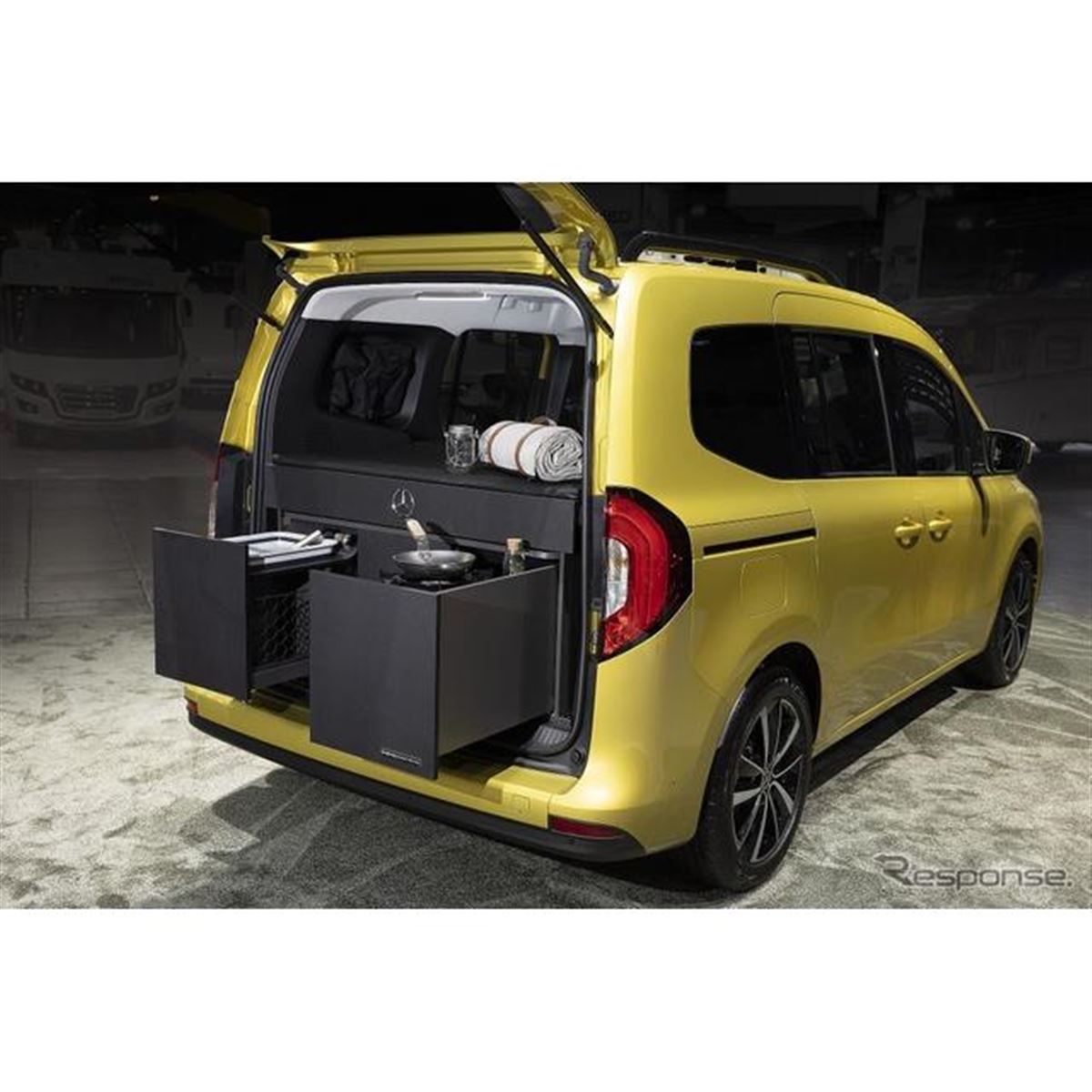 メルセデスベンツ Tクラスに純正キャンピングカー仕様、システムは脱着