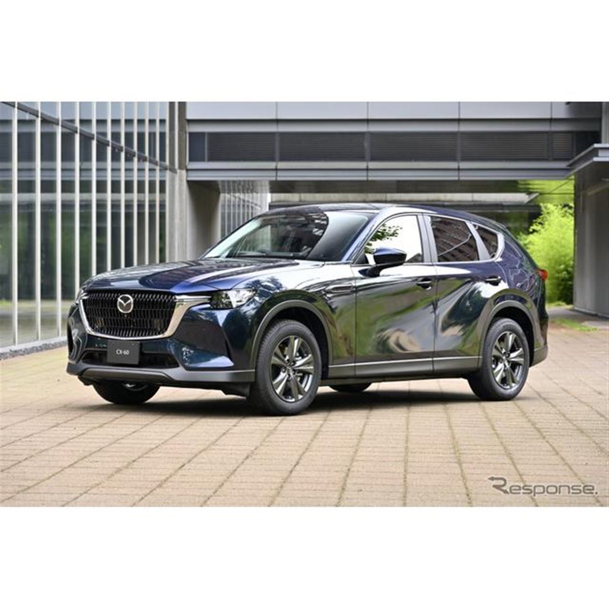 マツダCX60・CX80 235／60／18 4本セット　ADVAN V61 マツダCX60・CX80 235／60／18 4本セット ADVAN V61