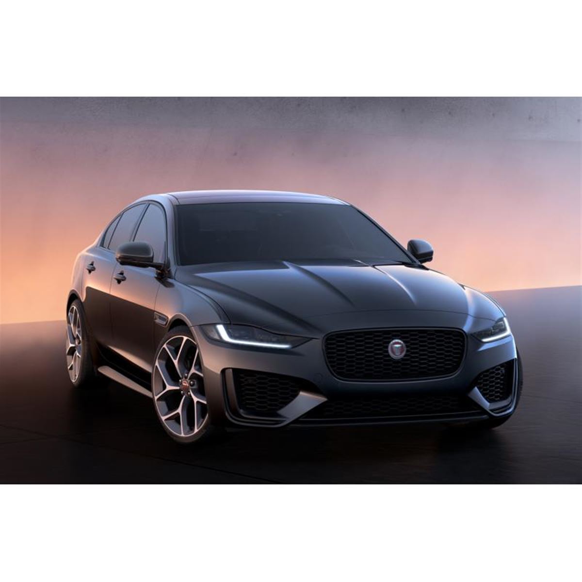 ジャガーXE／XF／XFスポーツブレイク」の2023年モデル登場