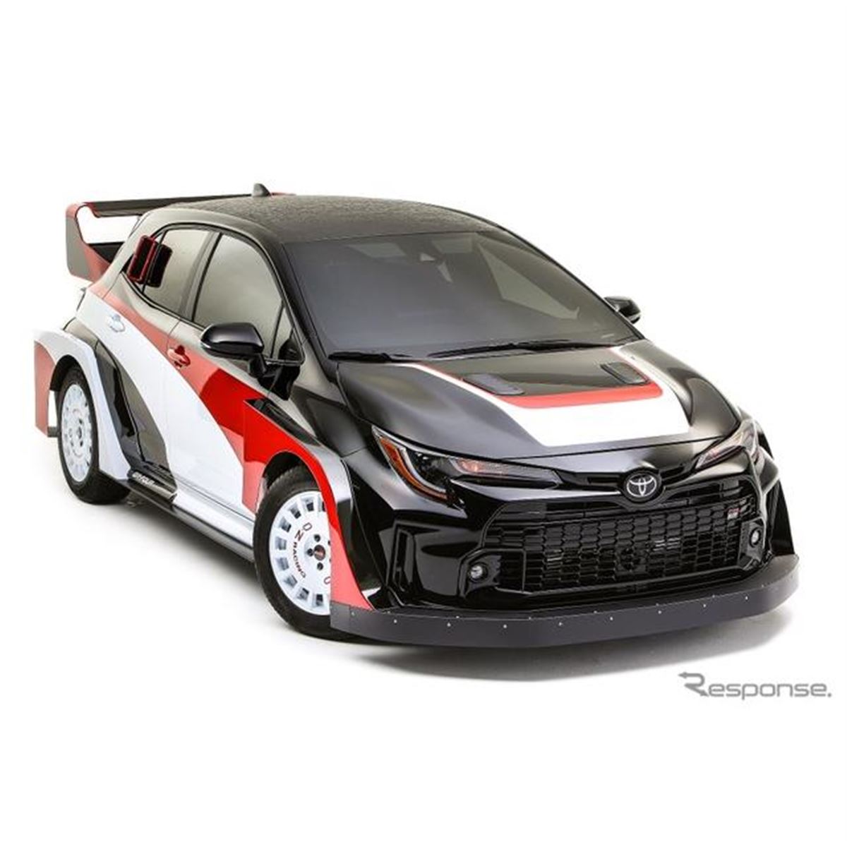 海外生産 GRカローラ 2022 ラリー 仕様 1/64 ミニカー 20221102134008_780_.jpg