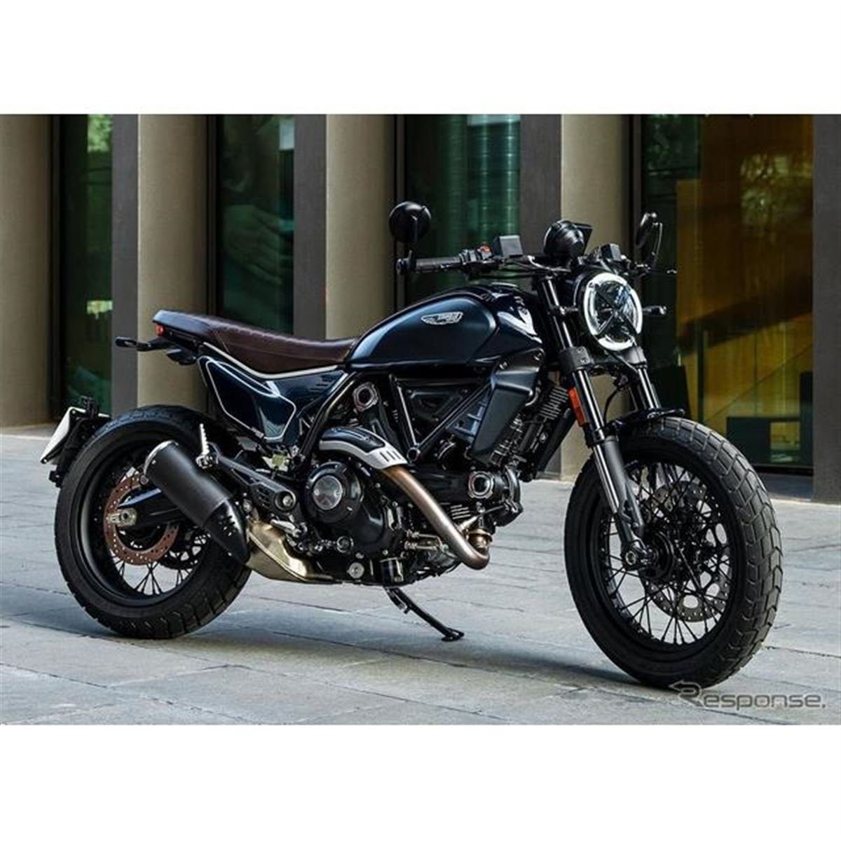 ドゥカティ スクランブラー 新型、「ナイトシフト」設定…カフェ