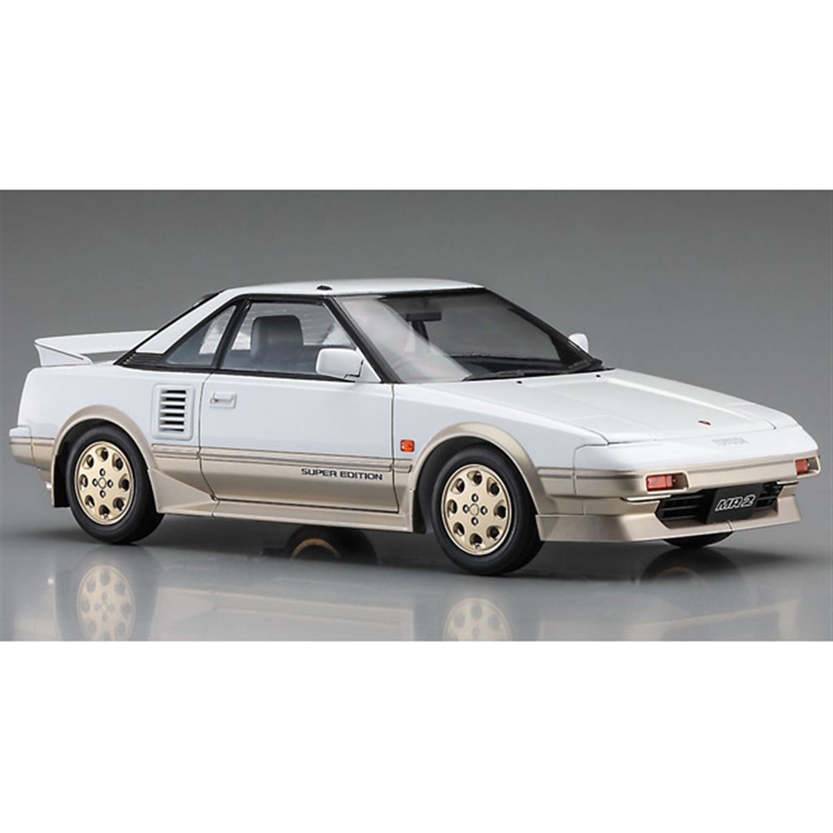 特別仕様車「トヨタ MR2」を1/24再現、MOMO製本革巻き